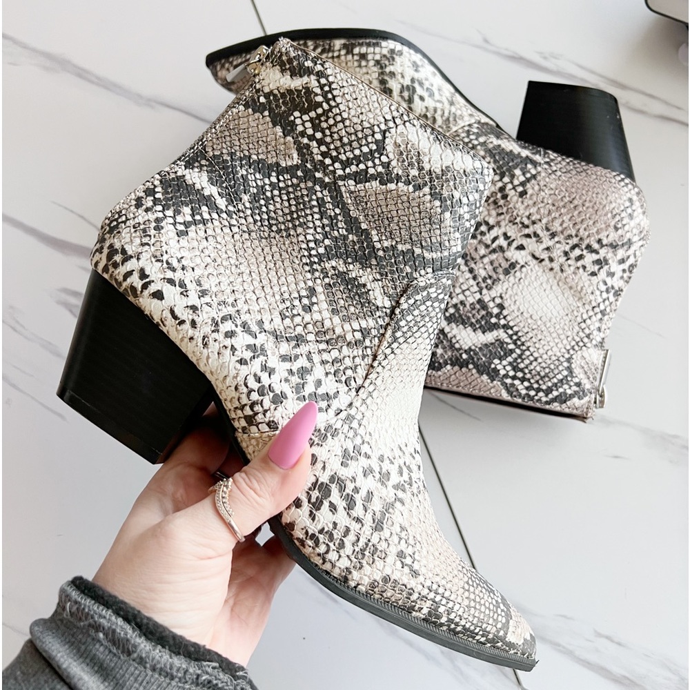 Qupid Snakeskin Faux Leather Booties